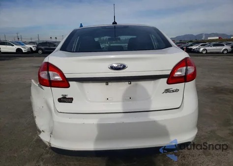 2013 Ford Fiesta Se z USA, uszkodzony, nr VIN 3FADP4BJ5DM194561